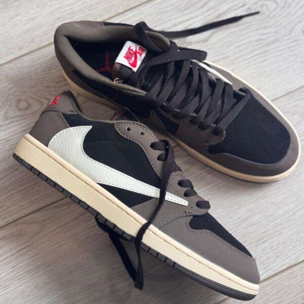 Nike SB Travis