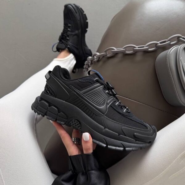 Nike Vomero 5