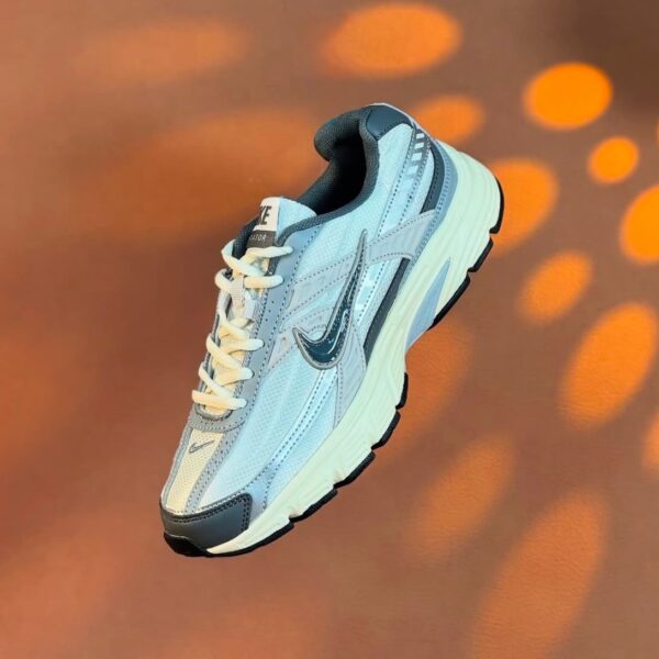 Nike INITIATOR
