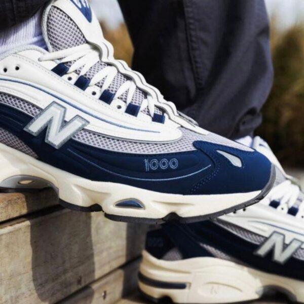 NEW BALANCE 1000