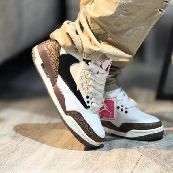 JORDAN RETRO 3 TRAVIS