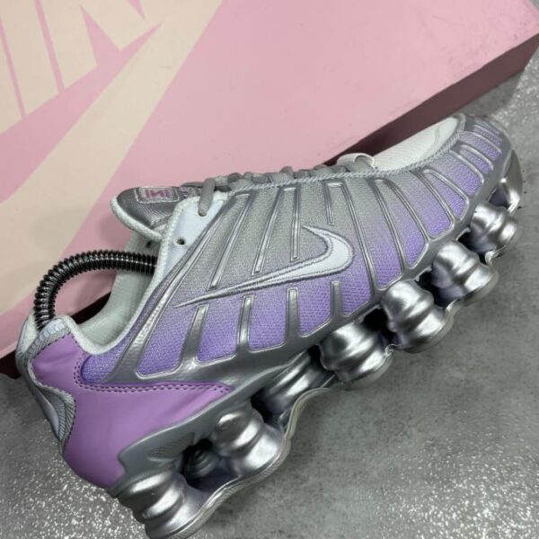 NIKE SHOX GUSANO