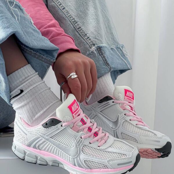 NIkE VOMERO 5 “PINK FOAM"
