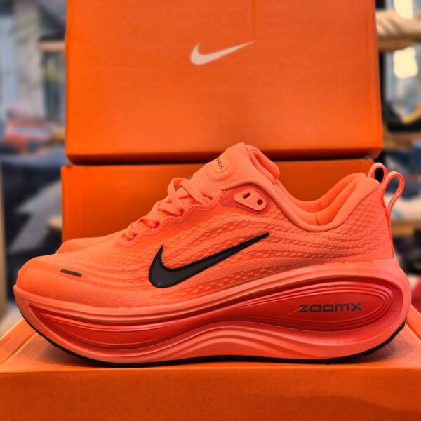 NIKE ZOOMX