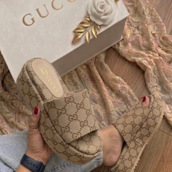 Sandalias GUCCI