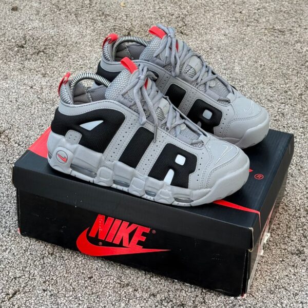 NIKE AIR MORE UPTEMPO