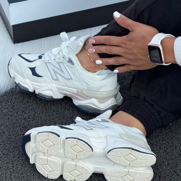 NEW balance 9060