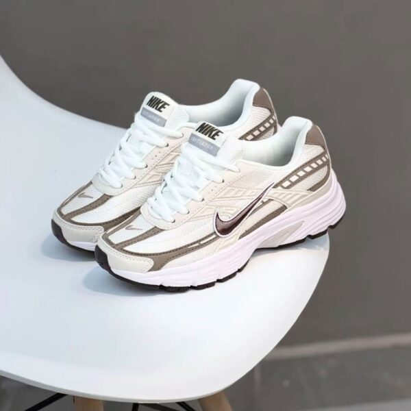 Nike Initiator