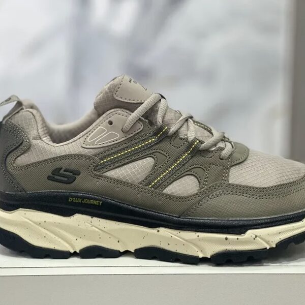 SKECHERS