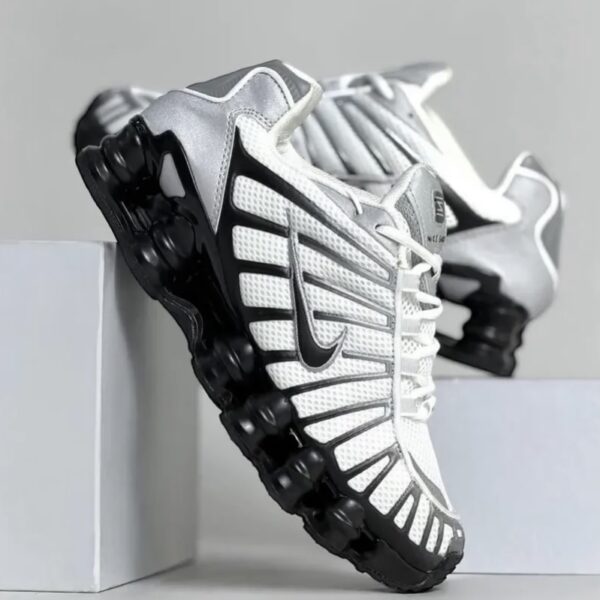 NIKE SHOX TL