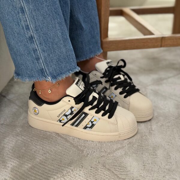 Adidas Superstar