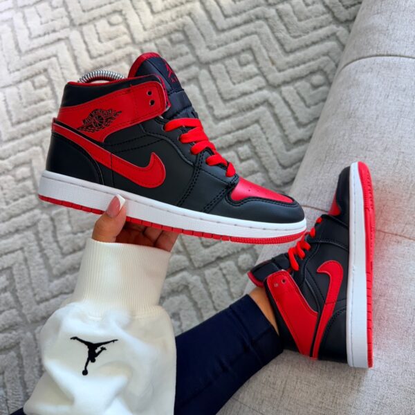 Jordan retro 1