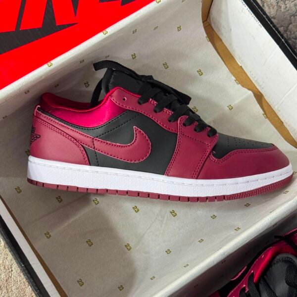 Jordan 1 Low