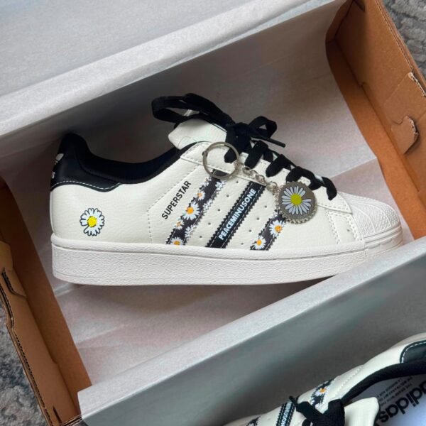 Adidas Superstar